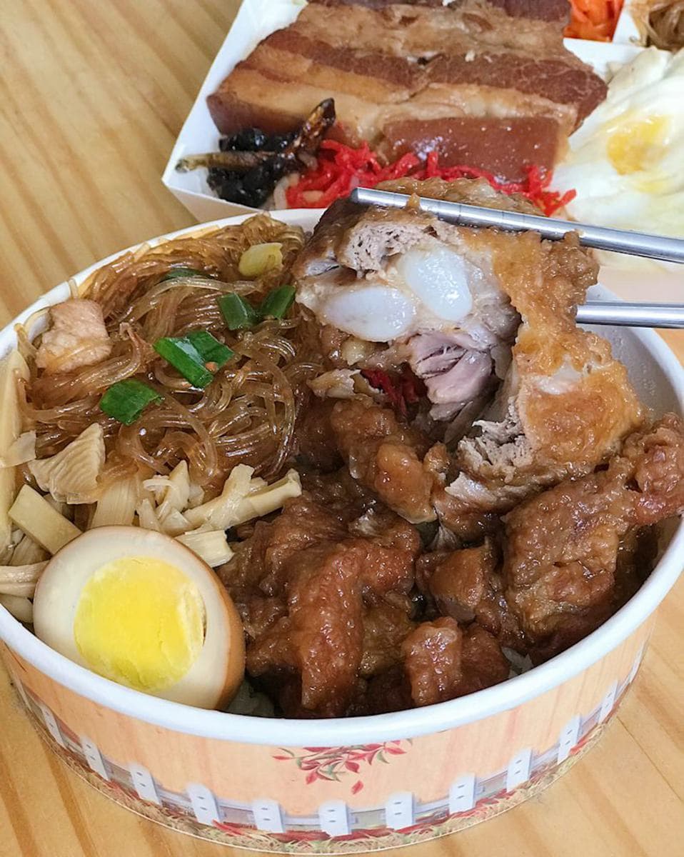 台南人推!5家CP值爆表便當:消失7年排骨飯、秒殺級油雞拼叉燒、雙主菜日本料理 台南人推!5家CP值爆表便當:消失7年排骨飯、秒殺級油雞拼叉燒、雙主菜日本料理