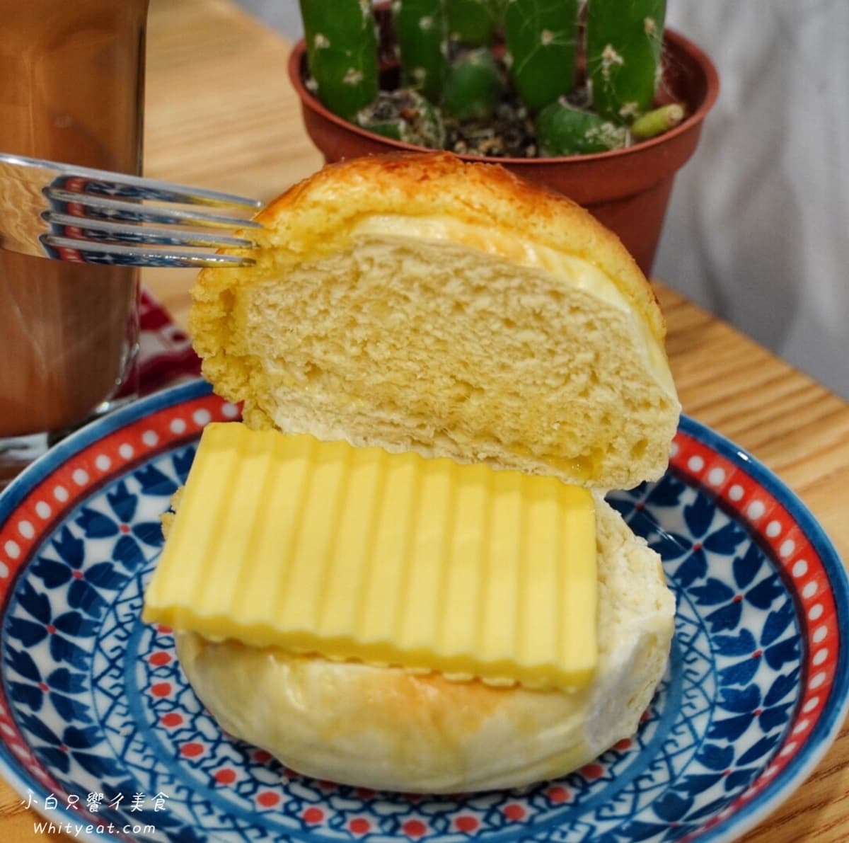 【新開店】IG暴紅「手工菠蘿油」藏在這!「酥脆外皮x厚奶油片」超想來一顆 【新開店】IG暴紅「手工菠蘿油」藏在這!「酥脆外皮x厚奶油片」超想來一顆