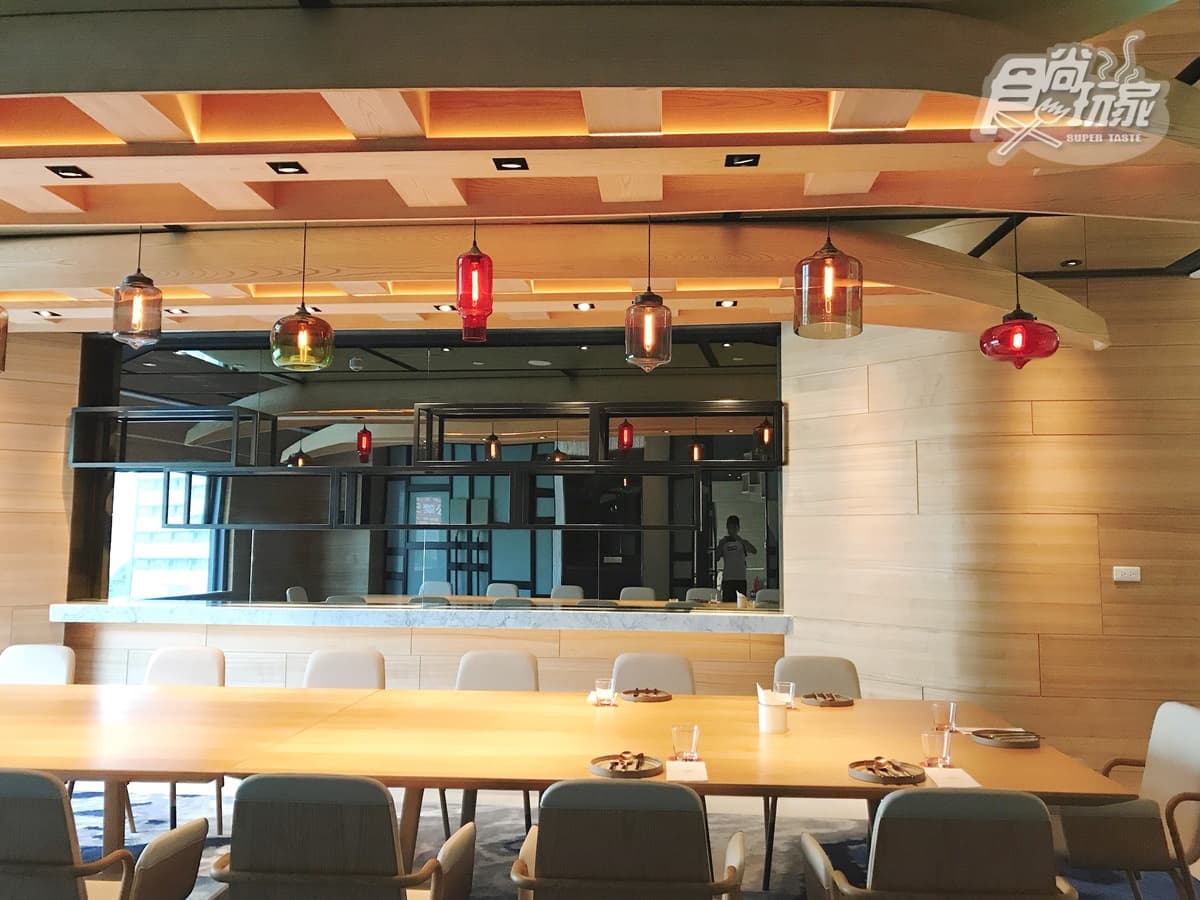 全台唯一「海螺造型飯店」!超特別「龍舟浴室」打卡必拍,早餐能吃侯布雄 全台唯一「海螺造型飯店」!超特別「龍舟浴室」打卡必拍,早餐能吃侯布雄