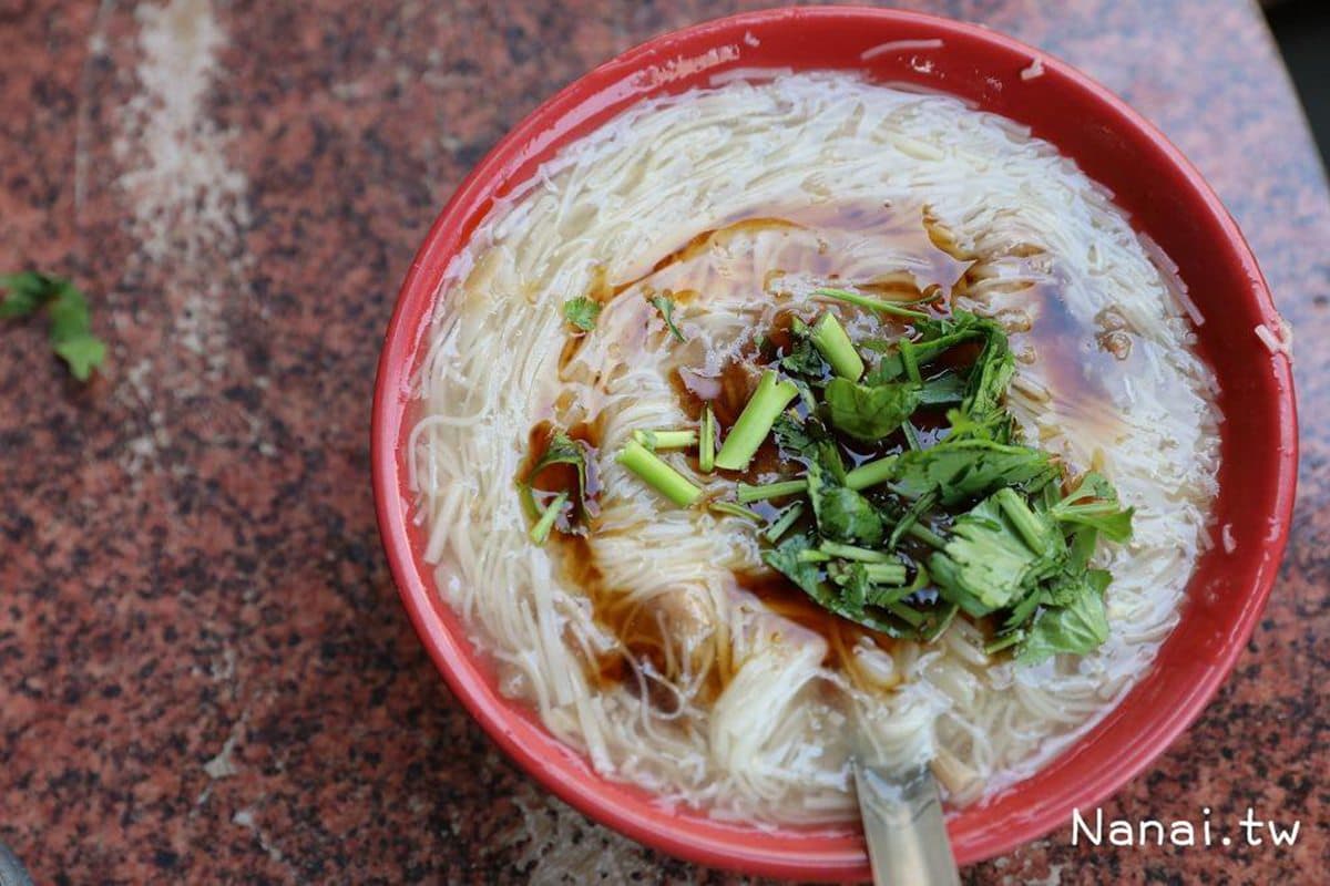 在地吃貨口袋名單!鹿港6家古早味:百年水晶餃、25元麵線糊、祕醬陽春麵 在地吃貨口袋名單!鹿港6家古早味:百年水晶餃、25元麵線糊、祕醬陽春麵