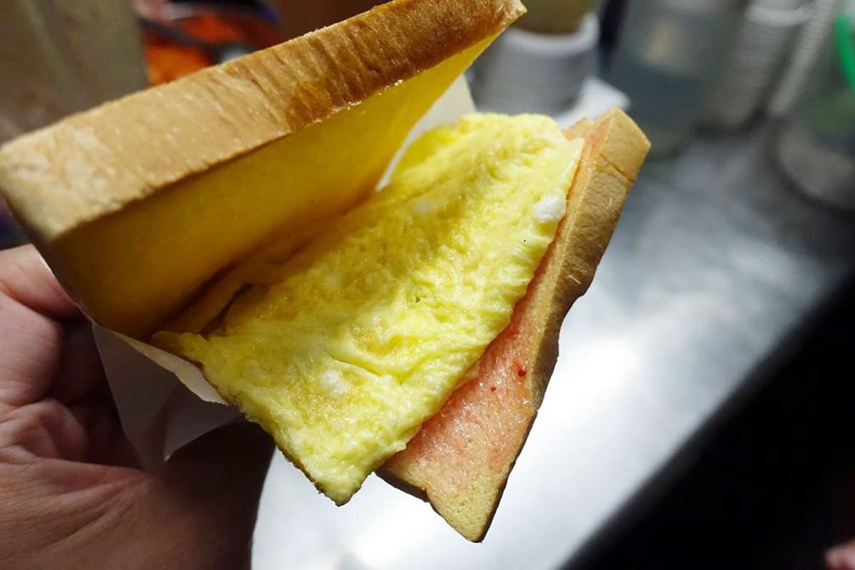 在地吃貨口袋名單!鹿港6家古早味:百年水晶餃、25元麵線糊、祕醬陽春麵 在地吃貨口袋名單!鹿港6家古早味:百年水晶餃、25元麵線糊、祕醬陽春麵