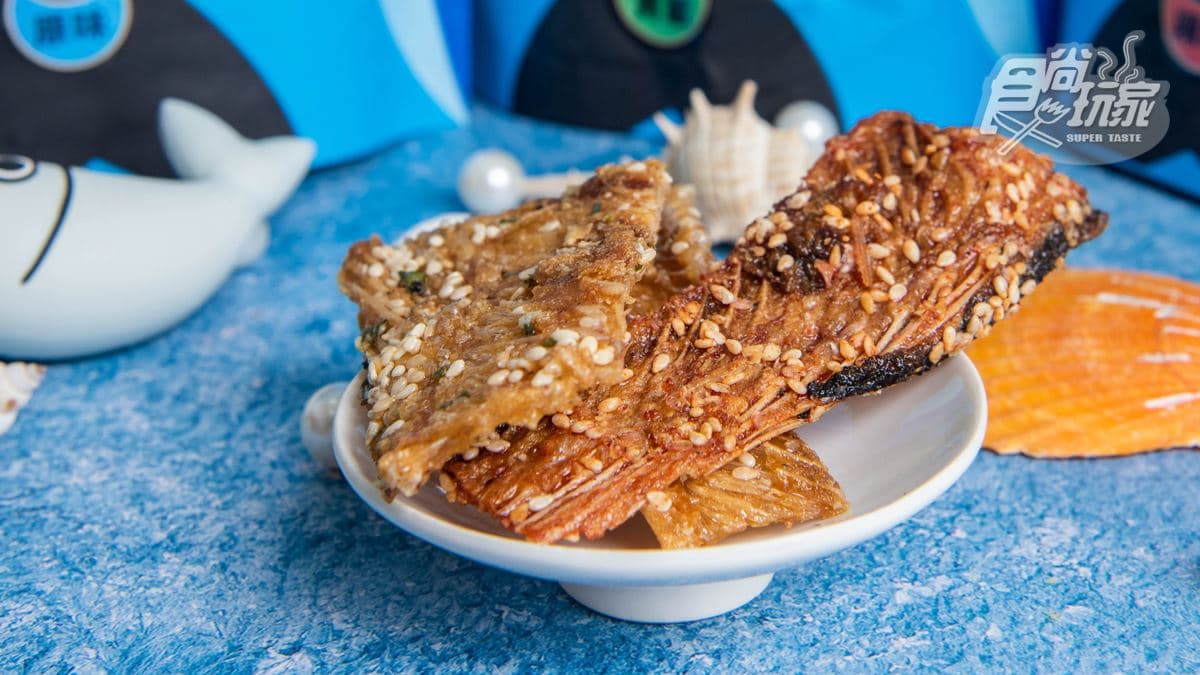這款魚皮零食超酥脆!獨家「青蔥蛋黃」噴香唰嘴,自己偷偷吃才不會被秒殺 這款魚皮零食超酥脆!獨家「青蔥蛋黃」噴香唰嘴,自己偷偷吃才不會被秒殺