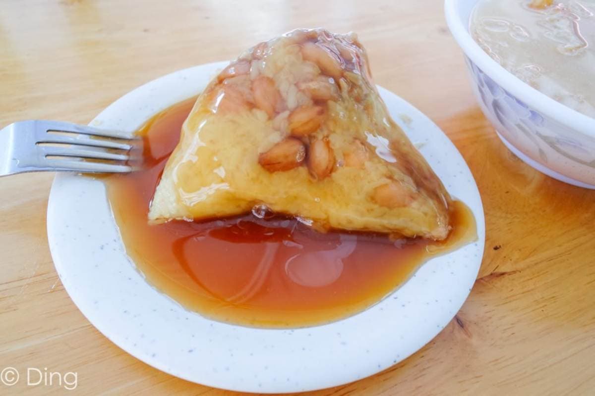 台南人私藏8家在地早餐:3種部位牛肉湯、黃金脆皮鍋貼、「生熟魚皮湯」 台南人私藏8家在地早餐:3種部位牛肉湯、黃金脆皮鍋貼、「生熟魚皮湯」