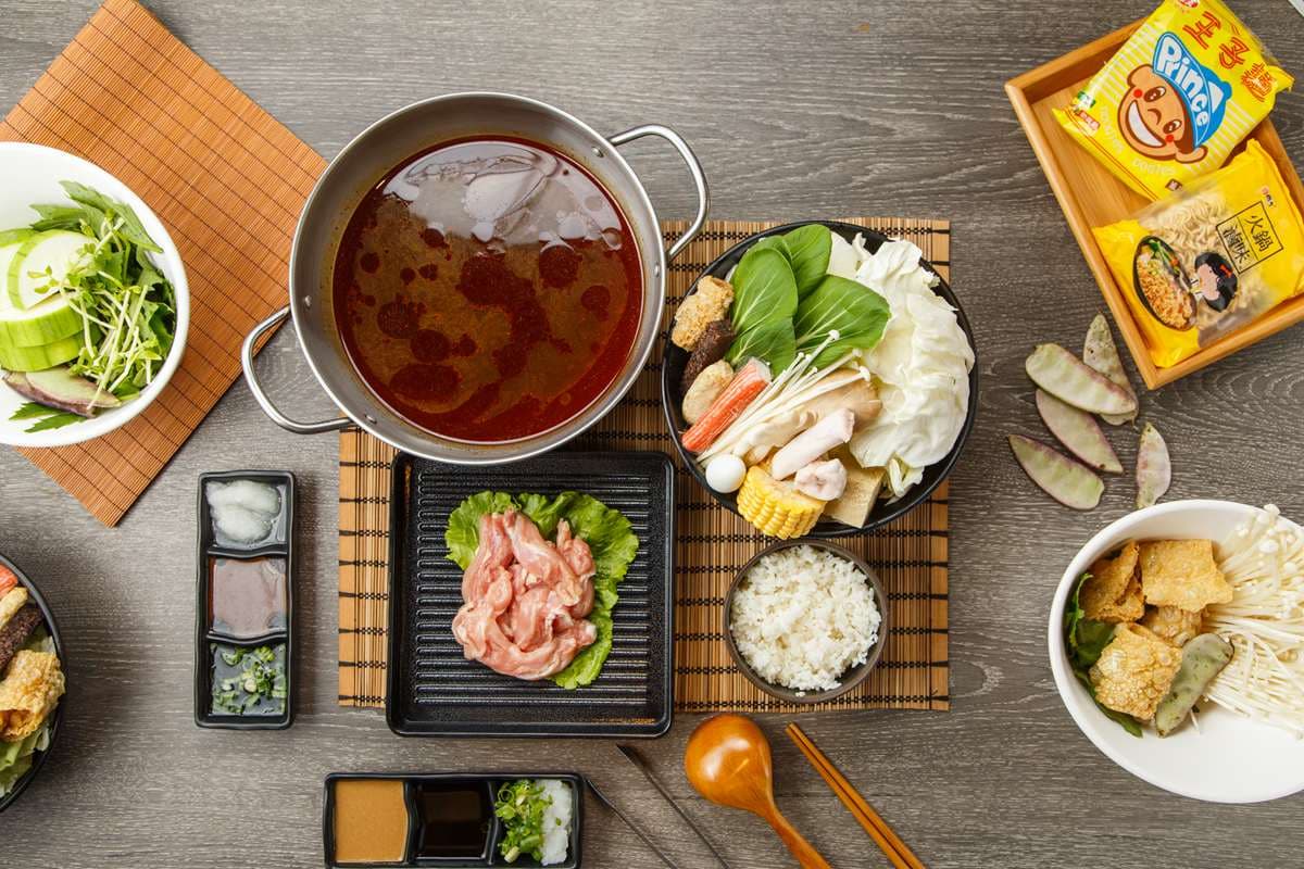 17品牌外帶美食優惠筆記本,饗食天堂Buffet餐盒300有找,王品5餐廳85折 17品牌外帶美食優惠筆記本,饗食天堂Buffet餐盒300有找,王品5餐廳85折