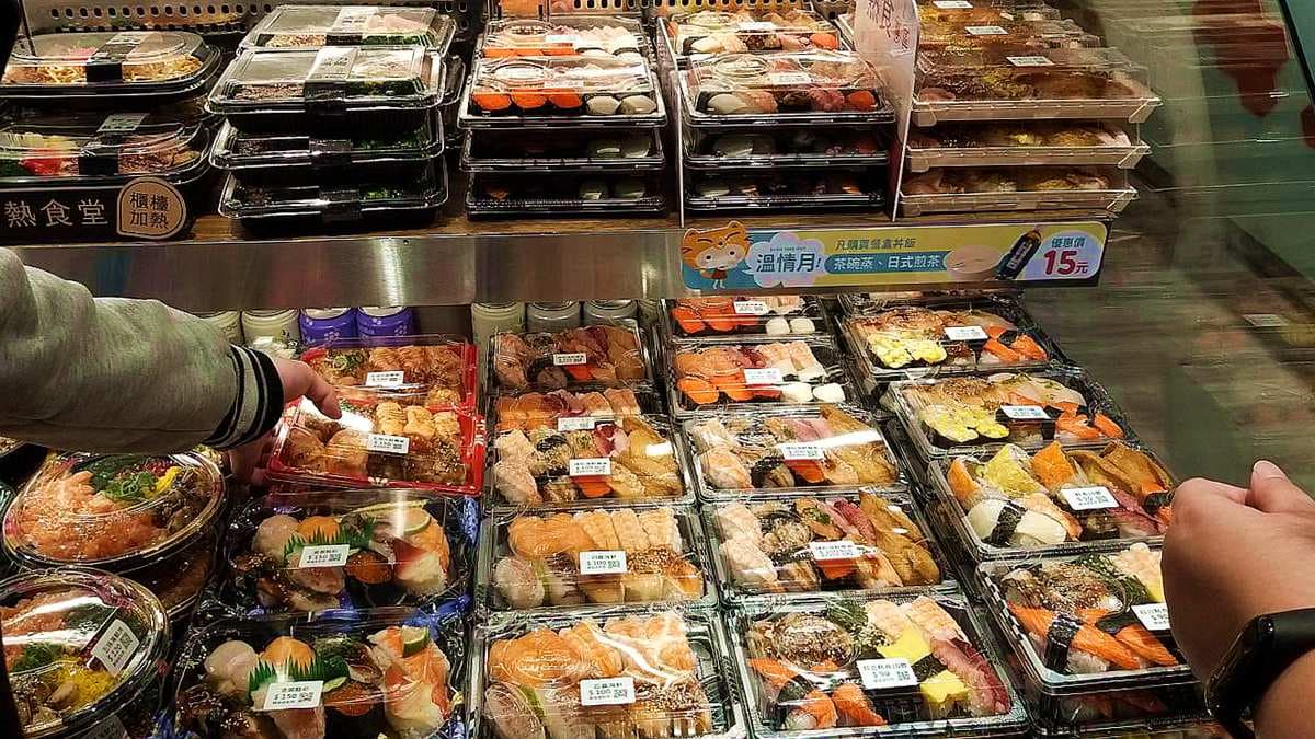 壽司餐盒第二件半價!超過20種選擇,這個組合20貫壽司只要135元 壽司餐盒第二件半價!超過20種選擇,這個組合20貫壽司只要135元