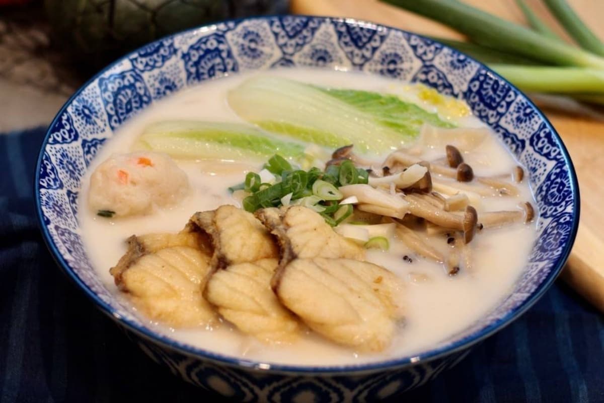 高雄人好幸福!特級「紅燒牛腩麵」只要百元,戴粉紅口罩再送小菜 高雄人好幸福!特級「紅燒牛腩麵」只要百元,戴粉紅口罩再送小菜