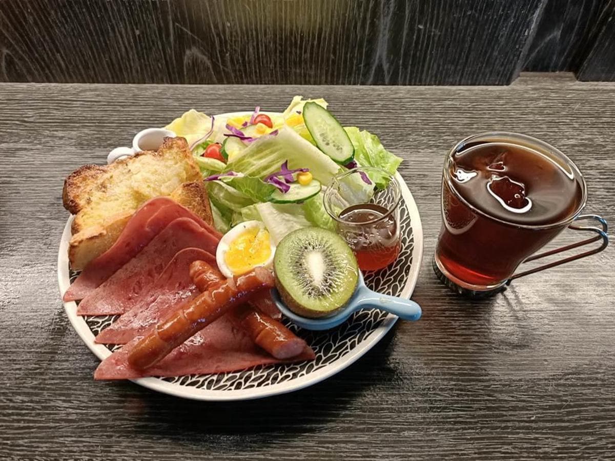 1折早午餐!宜蘭咖啡廳超狂優惠只剩2天,「美式德腸尬火腿」滿滿一盤9元 1折早午餐!宜蘭咖啡廳超狂優惠只剩2天,「美式德腸尬火腿」滿滿一盤9元