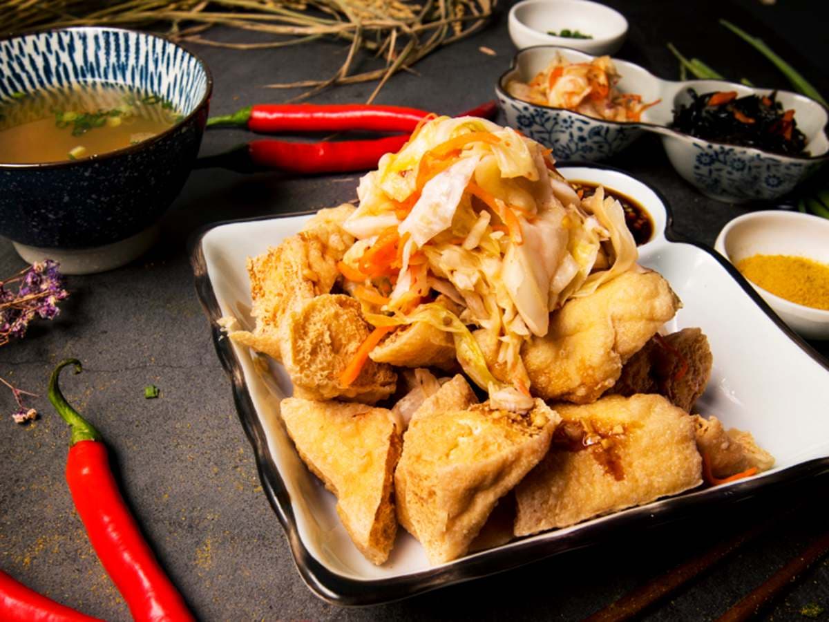 今天5折、下週一6折!蚵仔酥拌飯、熟成咖哩主餐、小菜加飲料200有找 今天5折、下週一6折!蚵仔酥拌飯、熟成咖哩主餐、小菜加飲料200有找