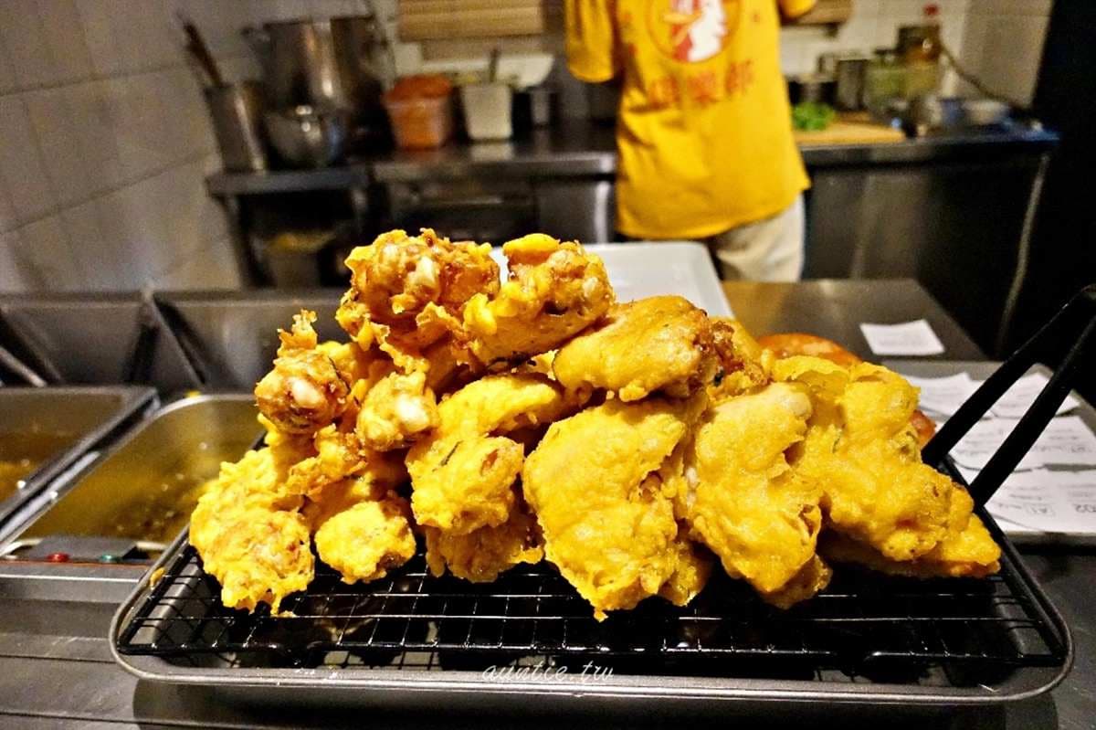 【新開店】週末限定!開在花店裡的超隱密炸雞,沒預約保證吃不到 【新開店】週末限定!開在花店裡的超隱密炸雞,沒預約保證吃不到