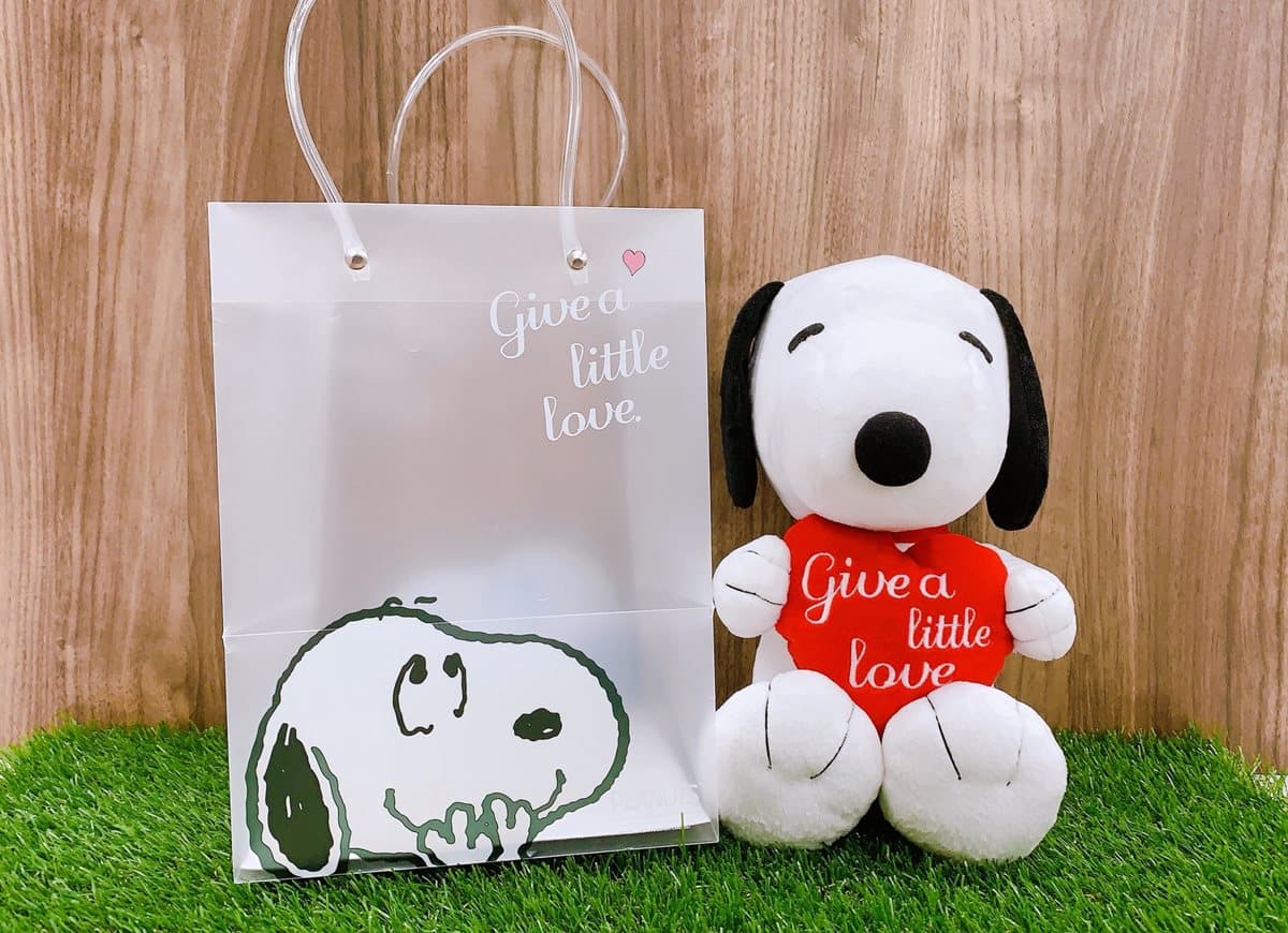 先Tag男友!超商獨家推「金莎 X Hello Kitty」七夕對偶,加碼「史努比花束」 先Tag男友!超商獨家推「金莎 X Hello Kitty」七夕對偶,加碼「史努比花束」