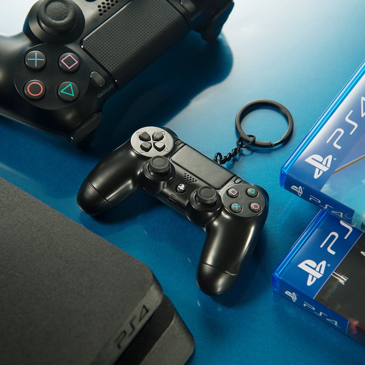 電玩控會暴動!悠遊卡聯名Sony PS4推「DS4迷你搖桿造型悠遊卡」,6/3起預購 電玩控會暴動!悠遊卡聯名Sony PS4推「DS4迷你搖桿造型悠遊卡」,6/3起預購