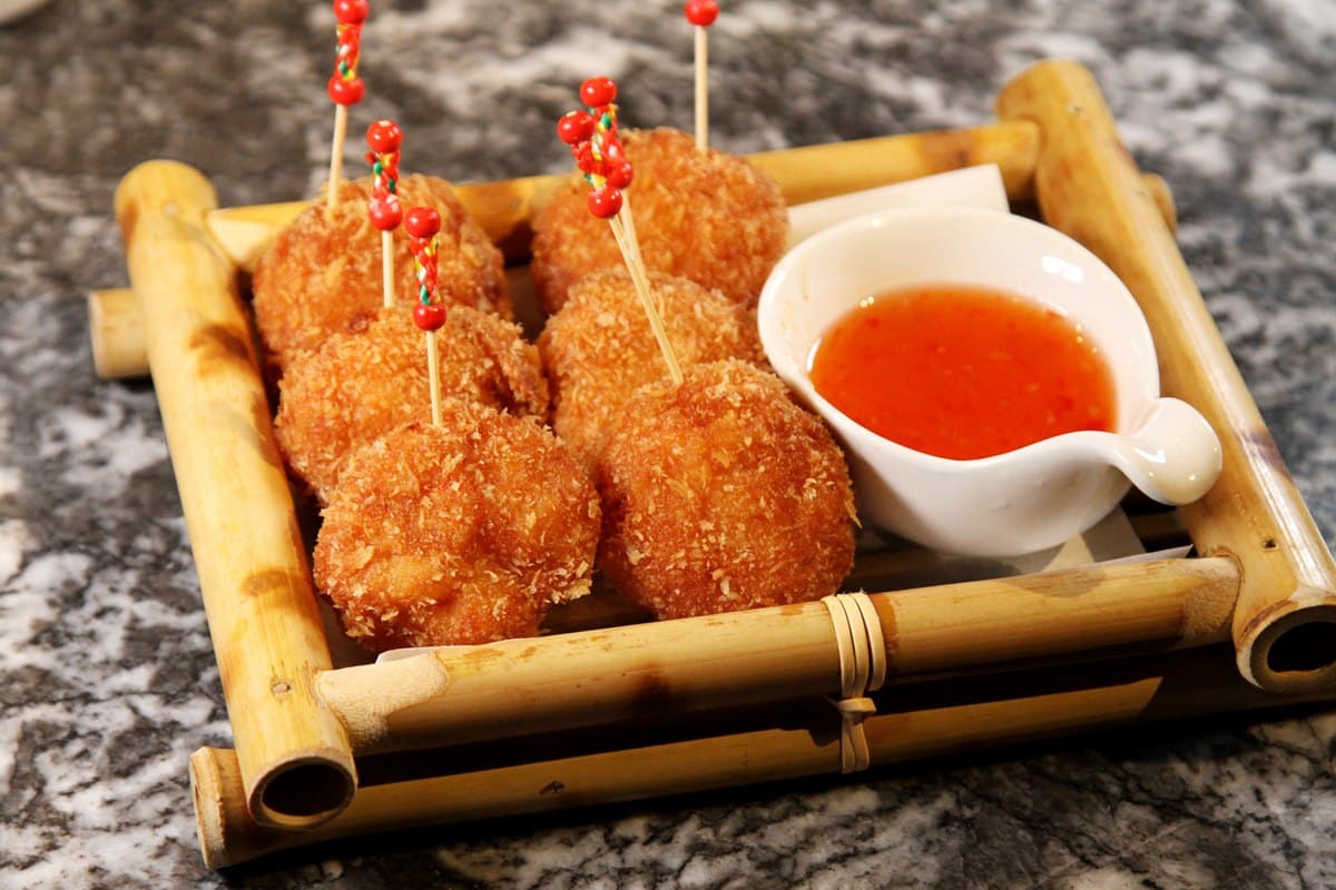 快翻護照!全台首創「泰式麻辣鍋」酸辣登場,持泰簽最低5折起 快翻護照!全台首創「泰式麻辣鍋」酸辣登場,持泰簽最低5折起