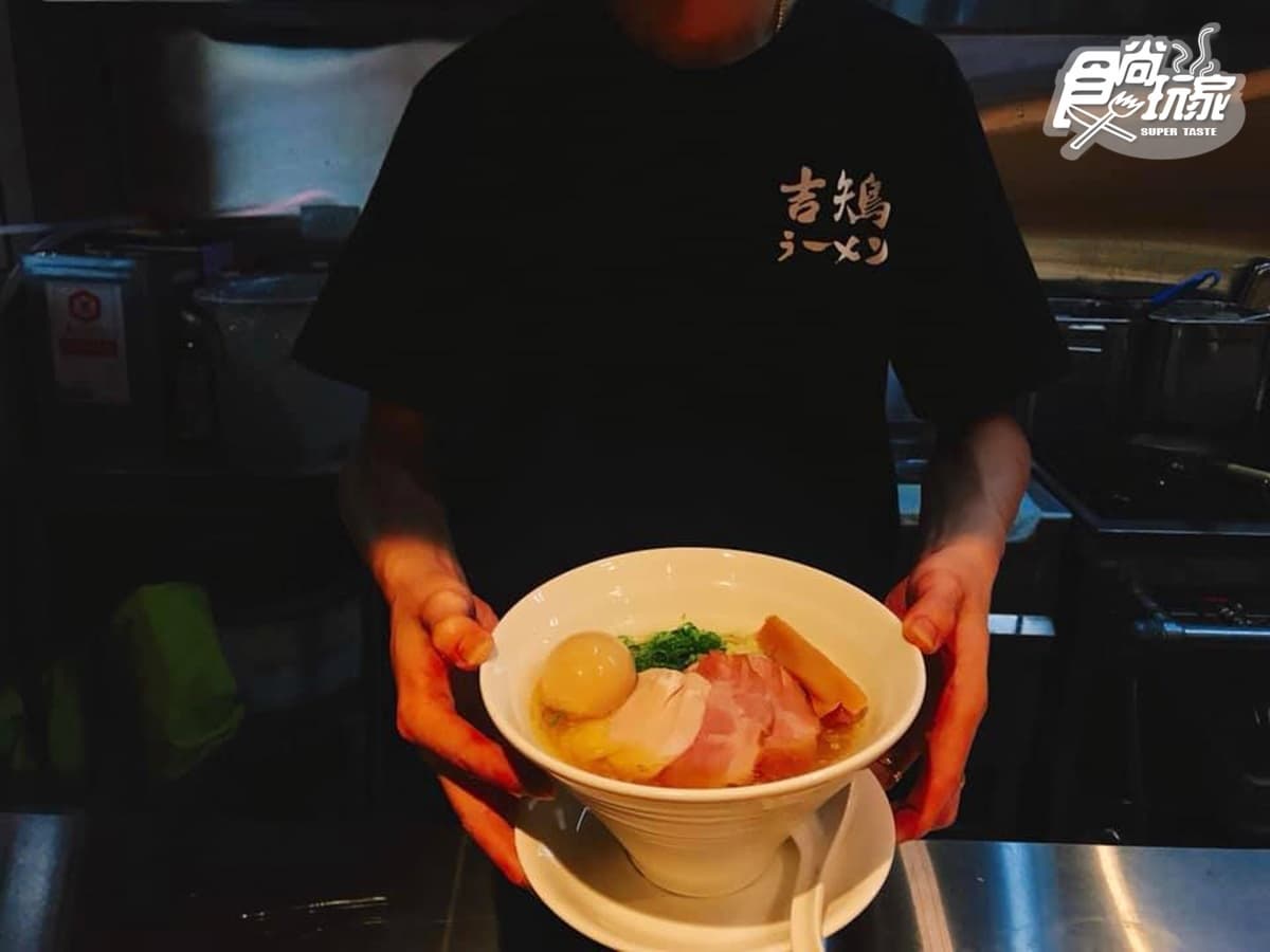 【新開店】只賣3款!鹽味雞湯拉麵超清爽,肉控必點「叉燒拼盤」整整10大片 【新開店】只賣3款!鹽味雞湯拉麵超清爽,肉控必點「叉燒拼盤」整整10大片