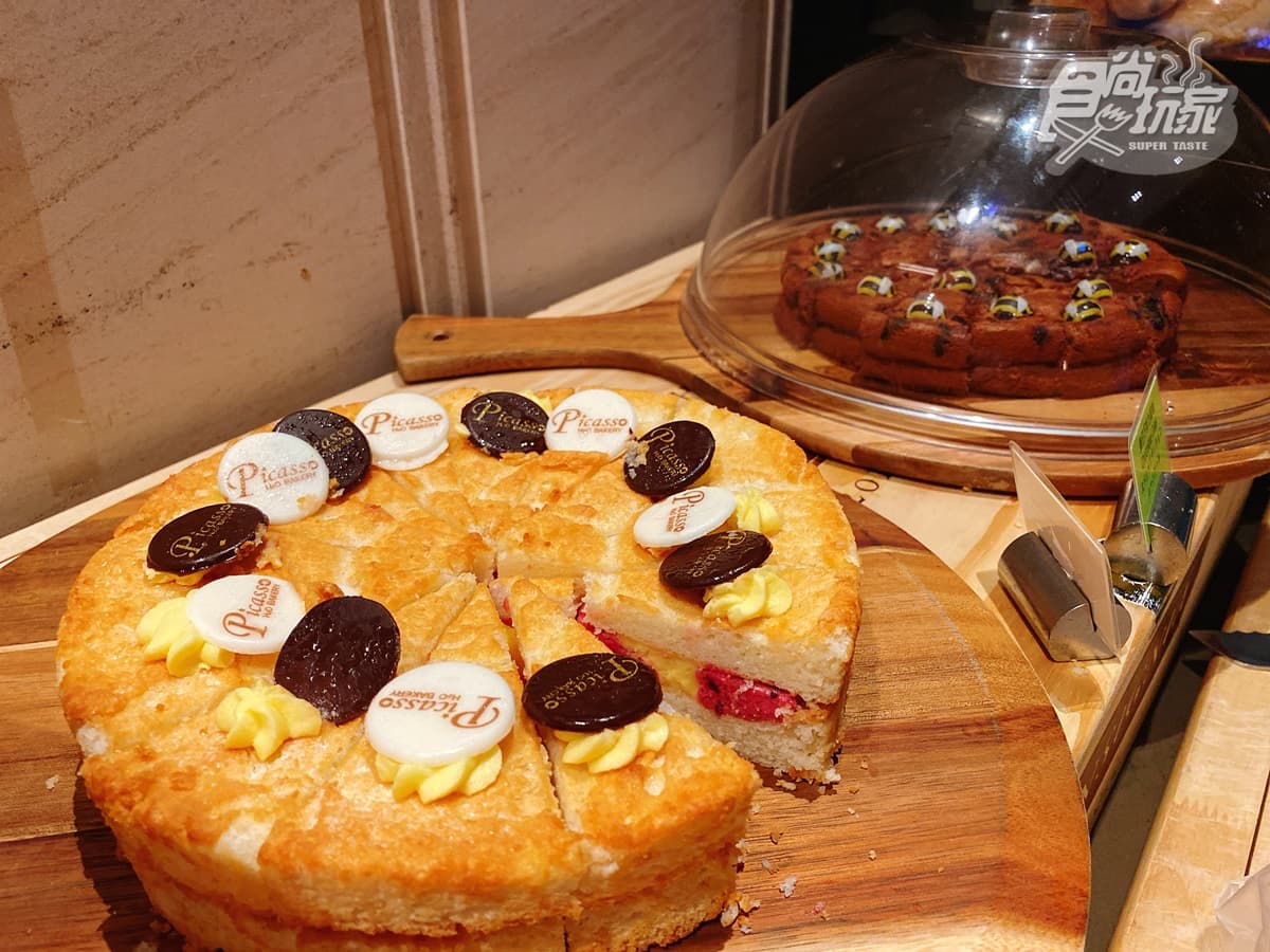張惠妹、蕭敬騰指定飯店!小資爽住「明星級體驗」、超浮誇「透明水族箱泳池」必拍 張惠妹、蕭敬騰指定飯店!小資爽住「明星級體驗」、超浮誇「透明水族箱泳池」必拍