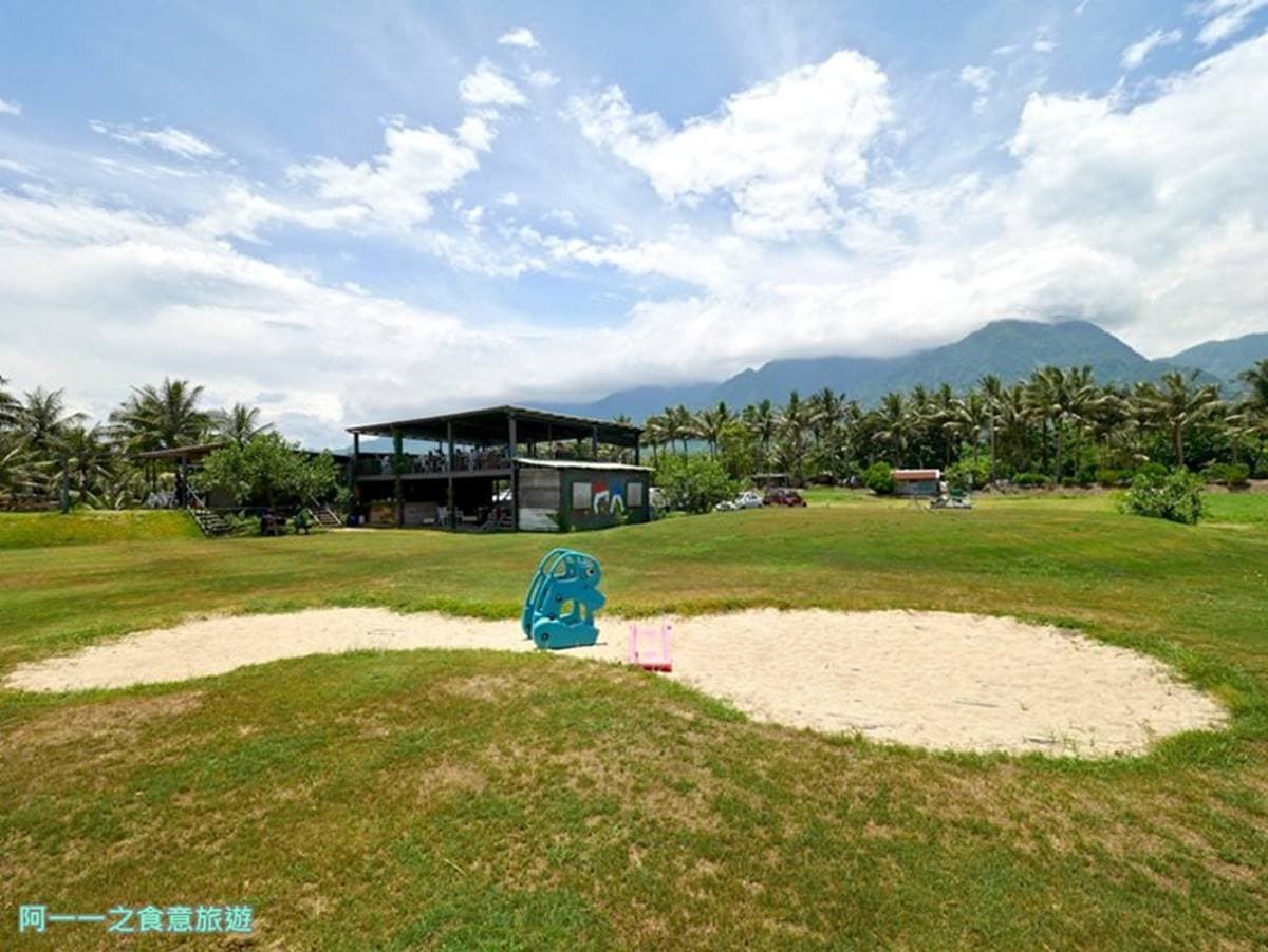 開在山海美景裡!台東祕境咖啡廳有超好拍無邊際泳池,還能吃道地西班牙菜 開在山海美景裡!台東祕境咖啡廳有超好拍無邊際泳池,還能吃道地西班牙菜