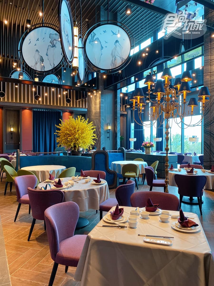 搶先水族館開幕!全台首家「海洋元素飯店」房內有鯨魚,碼頭Buffet、《甄嬛傳》餐廳必拍亮點直擊 搶先水族館開幕!全台首家「海洋元素飯店」房內有鯨魚,碼頭Buffet、《甄嬛傳》餐廳必拍亮點直擊