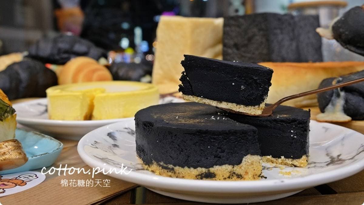 出爐就秒殺!台中超夯明太子黑軟法會牽絲,當紅生吐司、招牌鹽可頌也必吃 出爐就秒殺!台中超夯明太子黑軟法會牽絲,當紅生吐司、招牌鹽可頌也必吃