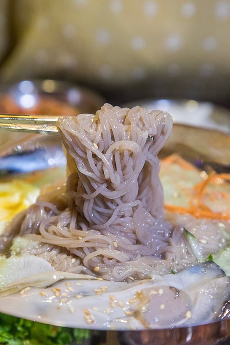 去不了韓國就來這!罕見韓式餐酒館必點超大生蠔冷麵、「韓劇」調酒 去不了韓國就來這!罕見韓式餐酒館必點超大生蠔冷麵、「韓劇」調酒