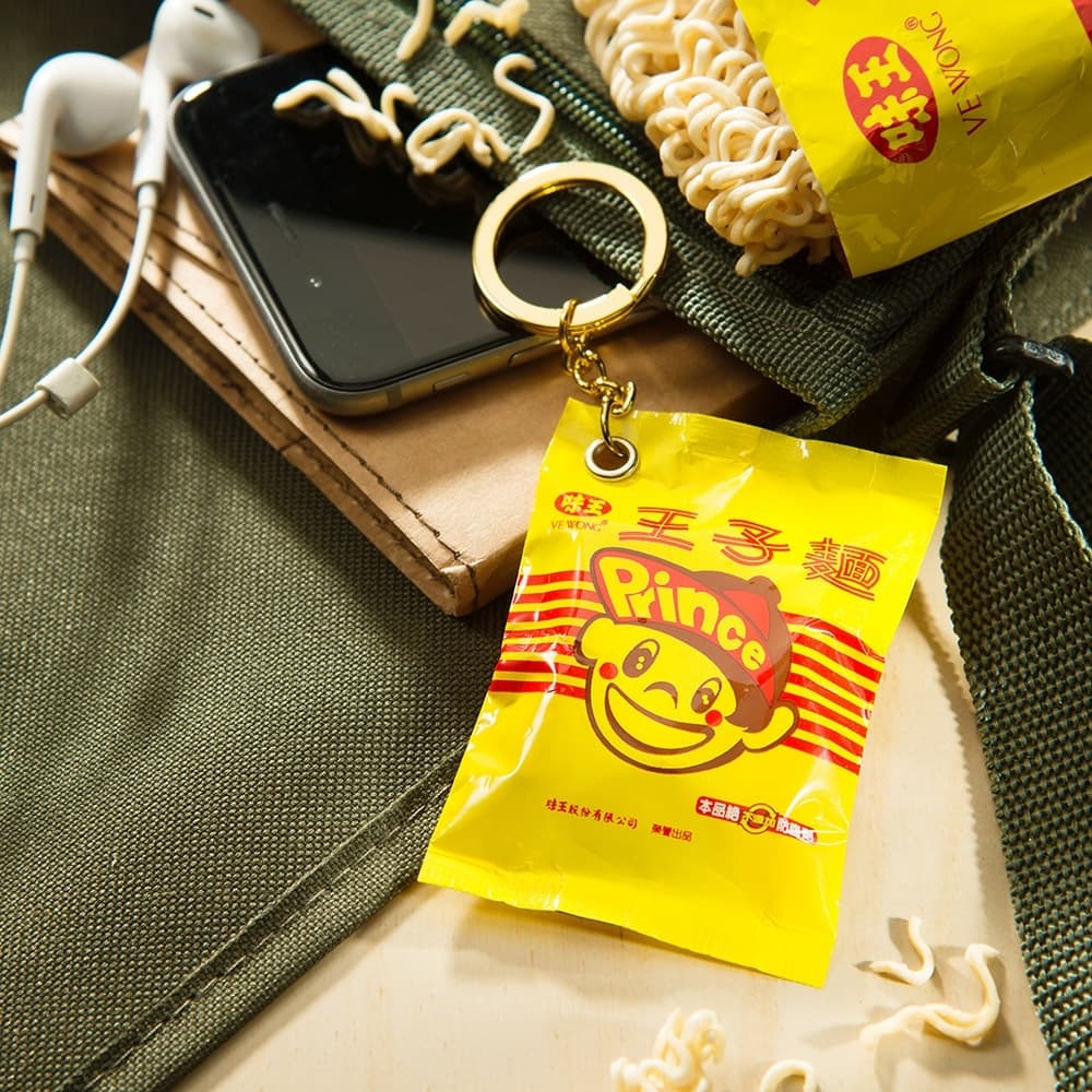經典唰嘴零食變身!悠遊卡推「王子麵3D造型卡」,限期5天開放預購 經典唰嘴零食變身!悠遊卡推「王子麵3D造型卡」,限期5天開放預購