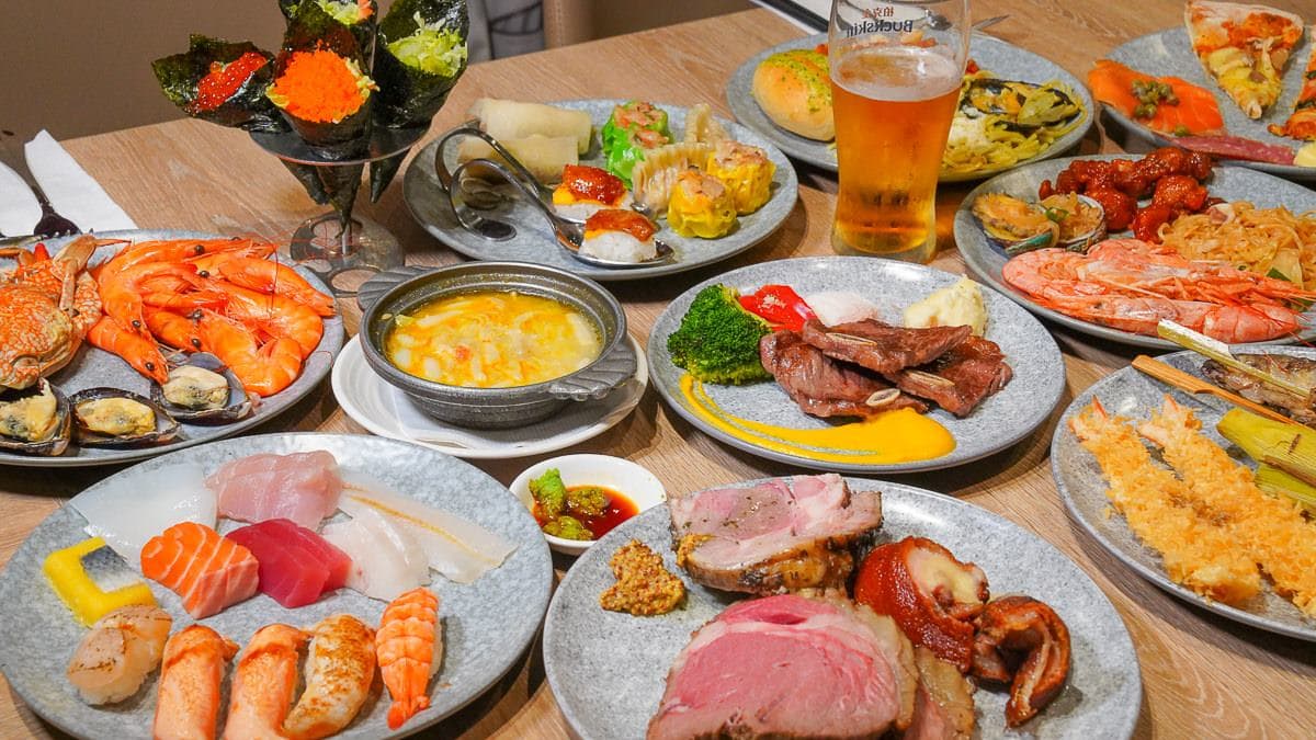 肉控最愛!高雄人氣Buffet菜色超多樣,必吃水嫩戰斧豬、脆皮烤鴨 肉控最愛!高雄人氣Buffet菜色超多樣,必吃水嫩戰斧豬、脆皮烤鴨