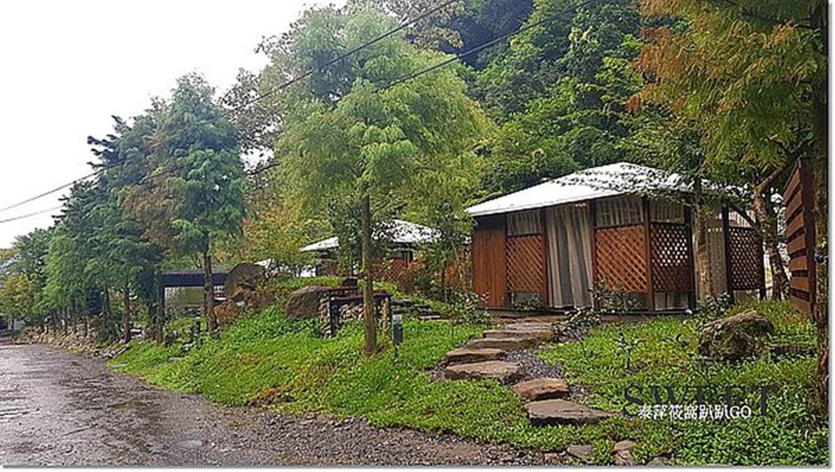 快跳進「大鳳梨」游泳!宜蘭豪華營地免搭帳篷就能住,還有瀑布造景超美拍 快跳進「大鳳梨」游泳!宜蘭豪華營地免搭帳篷就能住,還有瀑布造景超美拍