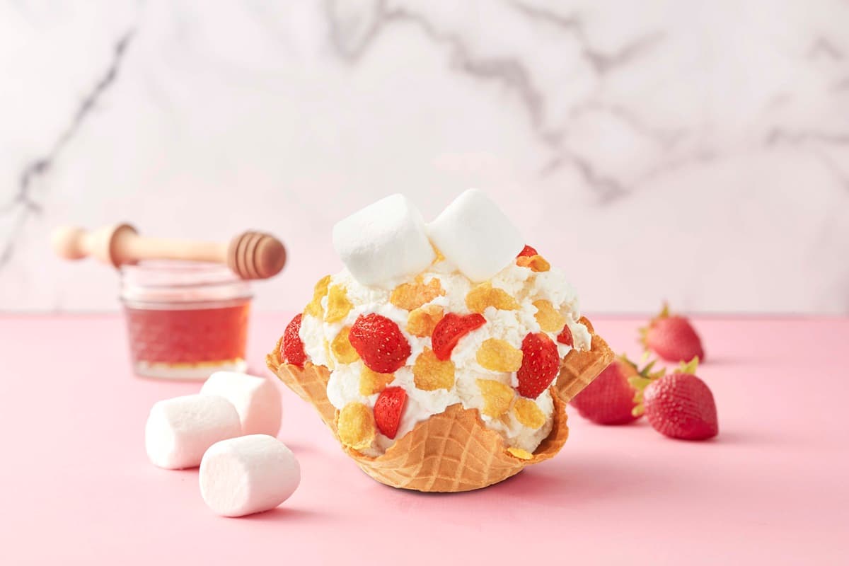 第二杯50元!COLD STONE高顏值「蜂蜜、KitKat冰淇淋」登場,還有限量「黑甜筒冰」 第二杯50元!COLD STONE高顏值「蜂蜜、KitKat冰淇淋」登場,還有限量「黑甜筒冰」