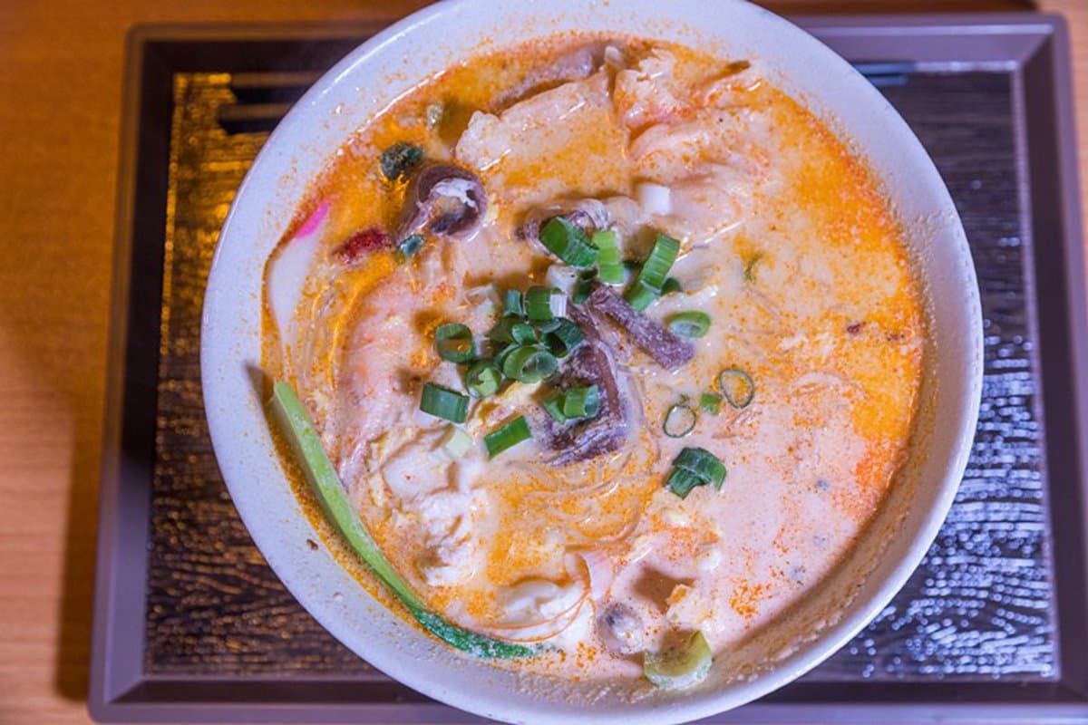 獨門鮮乳湯頭!高雄超夯「鍋燒麵」光牛奶口味就有5種,清涼西瓜冰茶也必喝 獨門鮮乳湯頭!高雄超夯「鍋燒麵」光牛奶口味就有5種,清涼西瓜冰茶也必喝