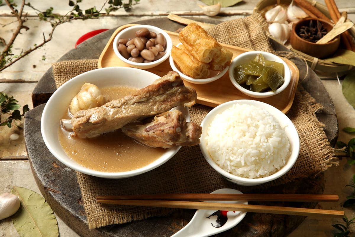 天涼喝熱湯!新加坡「黃亞細」肉骨茶直接打5折,黃金白胡椒湯底、潮州滷水必點 天涼喝熱湯!新加坡「黃亞細」肉骨茶直接打5折,黃金白胡椒湯底、潮州滷水必點