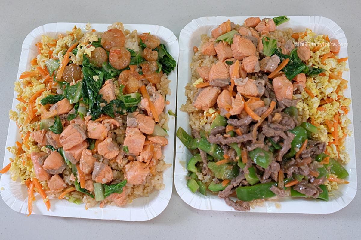 1頓抵2餐!萬華無名炒飯浮誇鮭魚堆成一座山,只要80元想吃要排5小時 1頓抵2餐!萬華無名炒飯浮誇鮭魚堆成一座山,只要80元想吃要排5小時