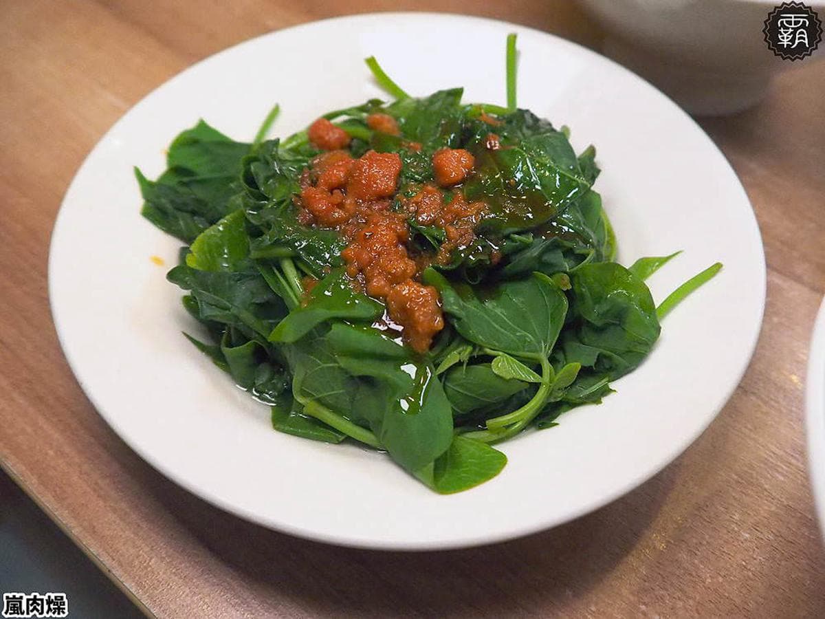 台中第二市場必吃美食!獨門肉燥熬煮過程不加一滴水,再搭手工豬肉丸香氣超迷人 台中第二市場必吃美食!獨門肉燥熬煮過程不加一滴水,再搭手工豬肉丸香氣超迷人