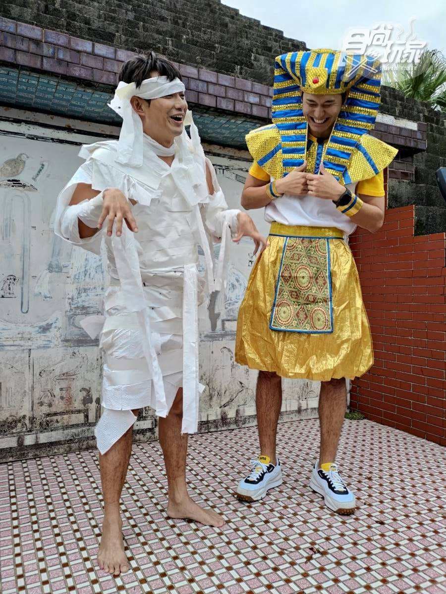 《熱血48小時》帶你「環遊世界」!威廉扮木乃伊拍台版金字塔,誇口金鐘紅毯穿同套 《熱血48小時》帶你「環遊世界」!威廉扮木乃伊拍台版金字塔,誇口金鐘紅毯穿同套