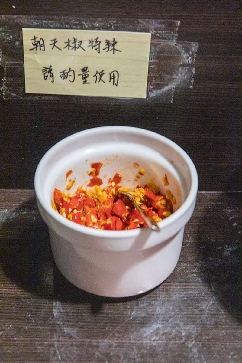台北汕頭火鍋衝這家!獨門沙茶湯頭別處嘗不到,老饕吃法朝天椒滷肉飯也必試 台北汕頭火鍋衝這家!獨門沙茶湯頭別處嘗不到,老饕吃法朝天椒滷肉飯也必試