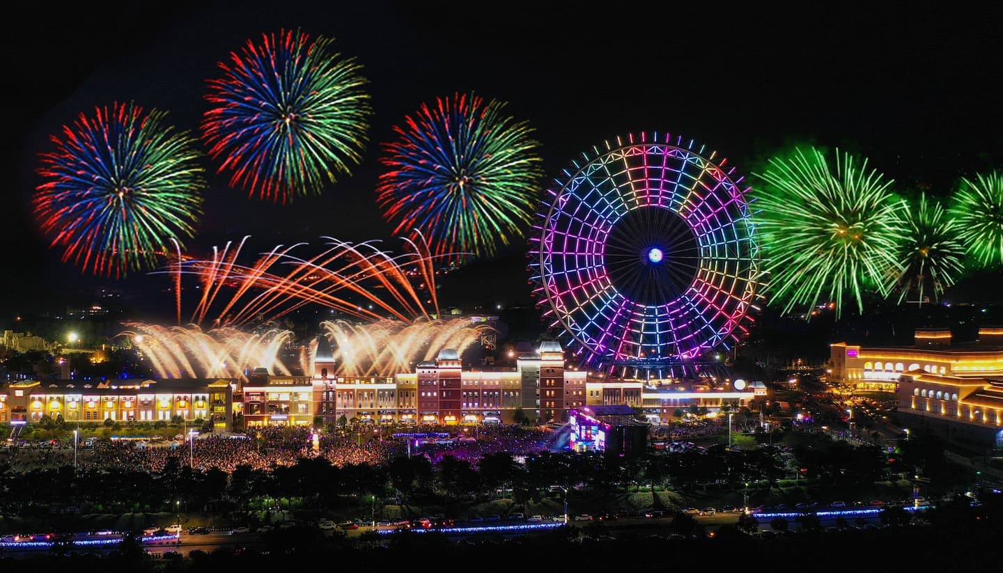 101跨年飯店「每人1622元」起爽住!還有免費玩樂園2天、煙火景觀房近半價 101跨年飯店「每人1622元」起爽住!還有免費玩樂園2天、煙火景觀房近半價