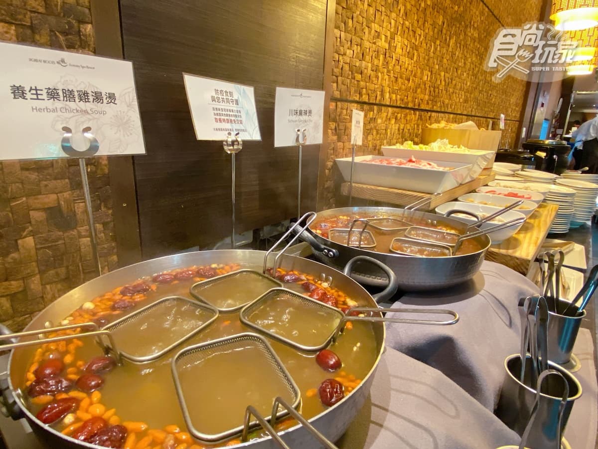全台唯一「落羽松耶誕樹」!森林版「新北耶誕城」泡湯邊拍,還有海陸大餐、吃到飽爽嗑 全台唯一「落羽松耶誕樹」!森林版「新北耶誕城」泡湯邊拍,還有海陸大餐、吃到飽爽嗑