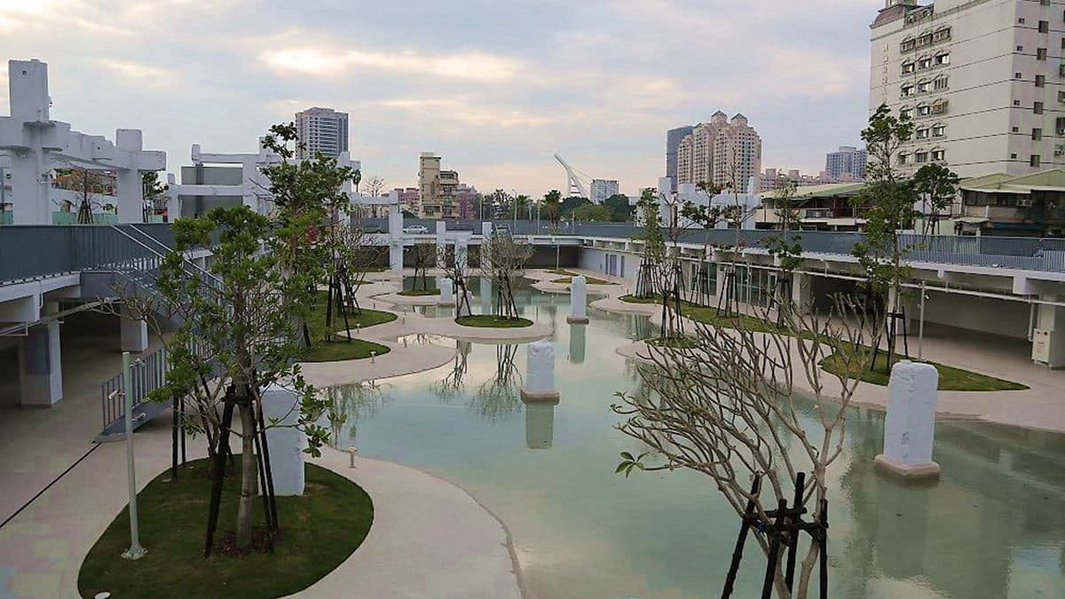 2021美拍清單!全台18處免費新打卡點:「梯田」公園、陸地版藍眼淚、亞洲最長旋轉橋 2021美拍清單!全台18處免費新打卡點:「梯田」公園、陸地版藍眼淚、亞洲最長旋轉橋