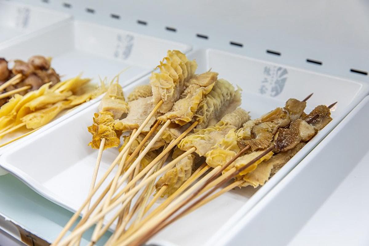 嗜辣者快筆記!台北正宗四川串串鍋牛油底料隨你加,必吃爽脆牛板筋、麻辣小龍蝦 嗜辣者快筆記!台北正宗四川串串鍋牛油底料隨你加,必吃爽脆牛板筋、麻辣小龍蝦