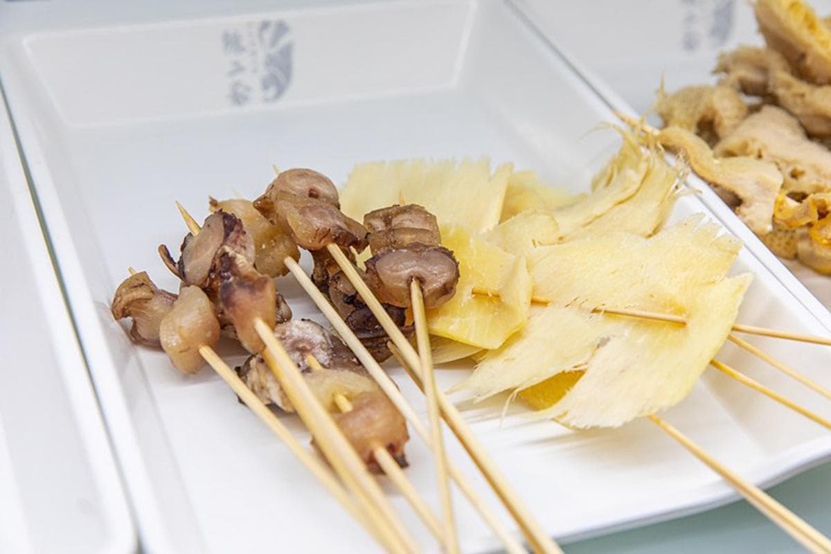 嗜辣者快筆記!台北正宗四川串串鍋牛油底料隨你加,必吃爽脆牛板筋、麻辣小龍蝦 嗜辣者快筆記!台北正宗四川串串鍋牛油底料隨你加,必吃爽脆牛板筋、麻辣小龍蝦