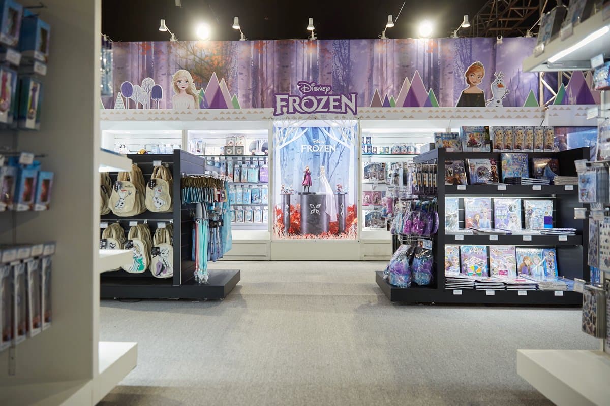 小公主們出發囉!迪士尼「FROZEN冰雪奇緣特展」登台,拍5公尺雪怪、1比1等身艾莎、安娜 小公主們出發囉!迪士尼「FROZEN冰雪奇緣特展」登台,拍5公尺雪怪、1比1等身艾莎、安娜