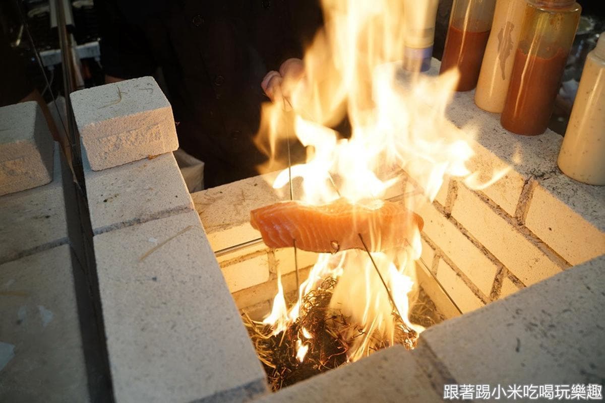 【新開店】酒控快衝!新竹居酒屋喝得到300多種精釀啤酒,必點「稻草燒」鮭魚入口即化 【新開店】酒控快衝!新竹居酒屋喝得到300多種精釀啤酒,必點「稻草燒」鮭魚入口即化