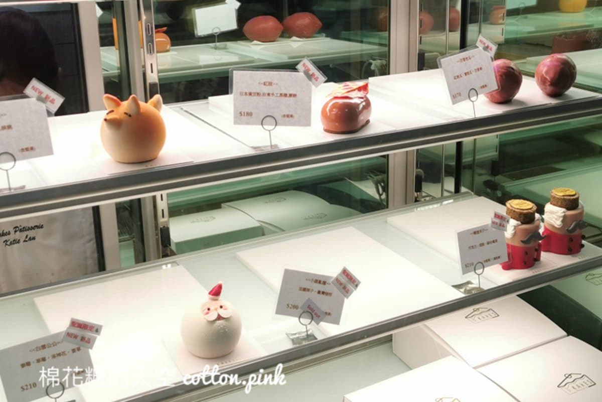 期間限定!台中人氣甜點店打卡必點耶誕造型蛋糕,超萌「胖小狐」一切就爆漿 期間限定!台中人氣甜點店打卡必點耶誕造型蛋糕,超萌「胖小狐」一切就爆漿