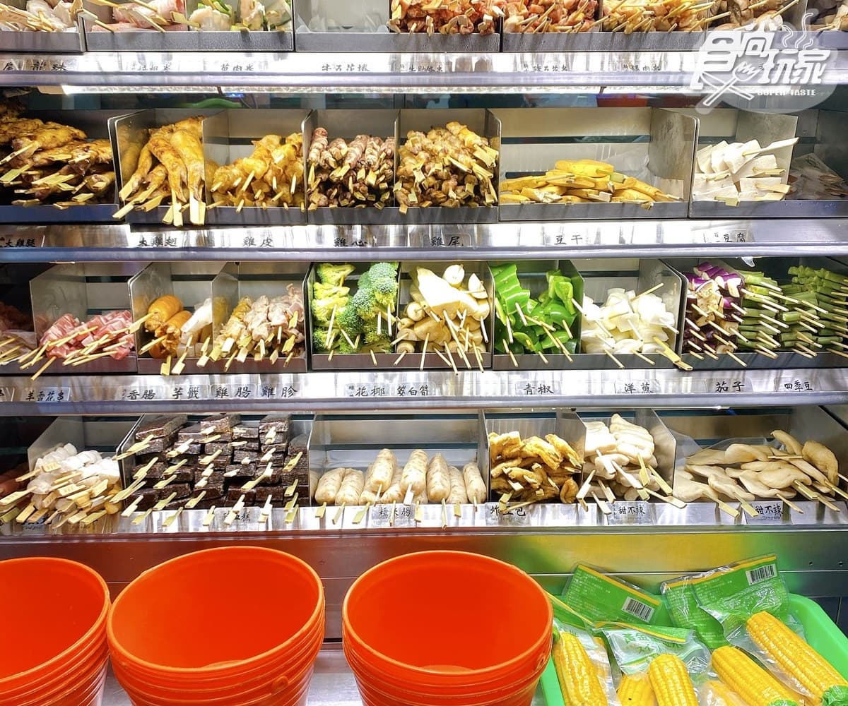 CP值破表串燒!「焦糖楓」士林開分店,獨特撒粉一串只要15元起 CP值破表串燒!「焦糖楓」士林開分店,獨特撒粉一串只要15元起
