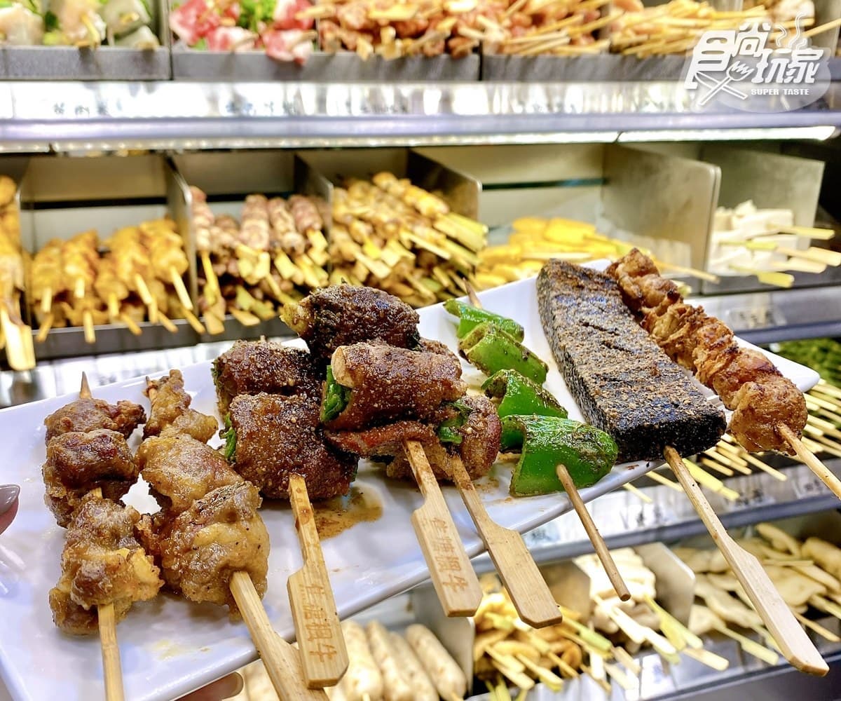 CP值破表串燒!「焦糖楓」士林開分店,獨特撒粉一串只要15元起 CP值破表串燒!「焦糖楓」士林開分店,獨特撒粉一串只要15元起