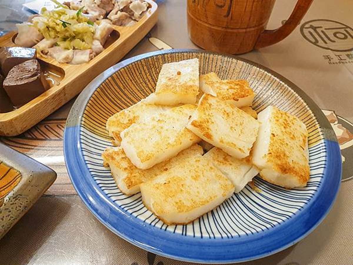 飄香超過60年!台東古法蘿蔔糕外酥內綿超唰嘴,再搭酸甜「初戀特調」更對味 飄香超過60年!台東古法蘿蔔糕外酥內綿超唰嘴,再搭酸甜「初戀特調」更對味