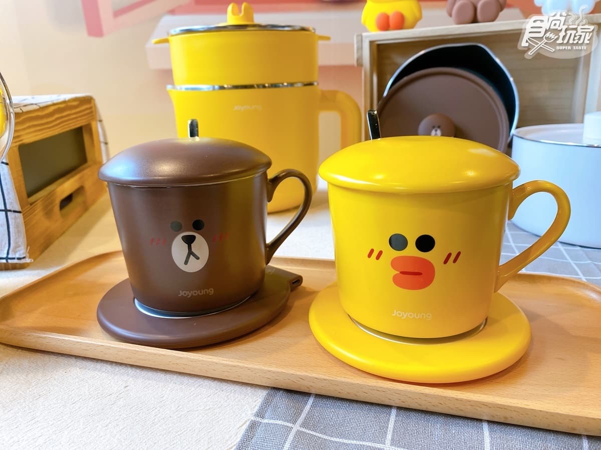 熊大、兔兔化身家電!全聯「LINE FRIENDS」5款廚電必收,鍋蓋手機架超實用 熊大、兔兔化身家電!全聯「LINE FRIENDS」5款廚電必收,鍋蓋手機架超實用