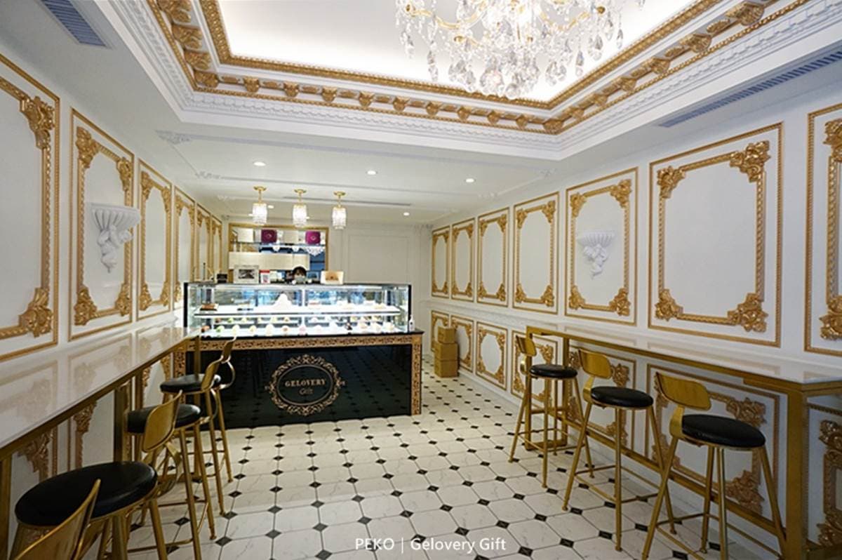 金光閃閃宮廷風法式甜點店!必吃「藍帶主廚」5款視覺系蛋糕:費歐娜、鏡面巧克力 金光閃閃宮廷風法式甜點店!必吃「藍帶主廚」5款視覺系蛋糕:費歐娜、鏡面巧克力
