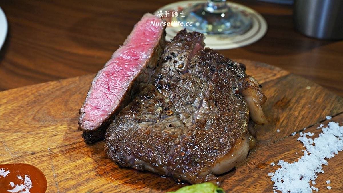 私廚料理只要800元!天母異國餐廳必點邪惡「鴨肝松露牛肉堡」,龍蝦泡飯蝦味爆表 私廚料理只要800元!天母異國餐廳必點邪惡「鴨肝松露牛肉堡」,龍蝦泡飯蝦味爆表