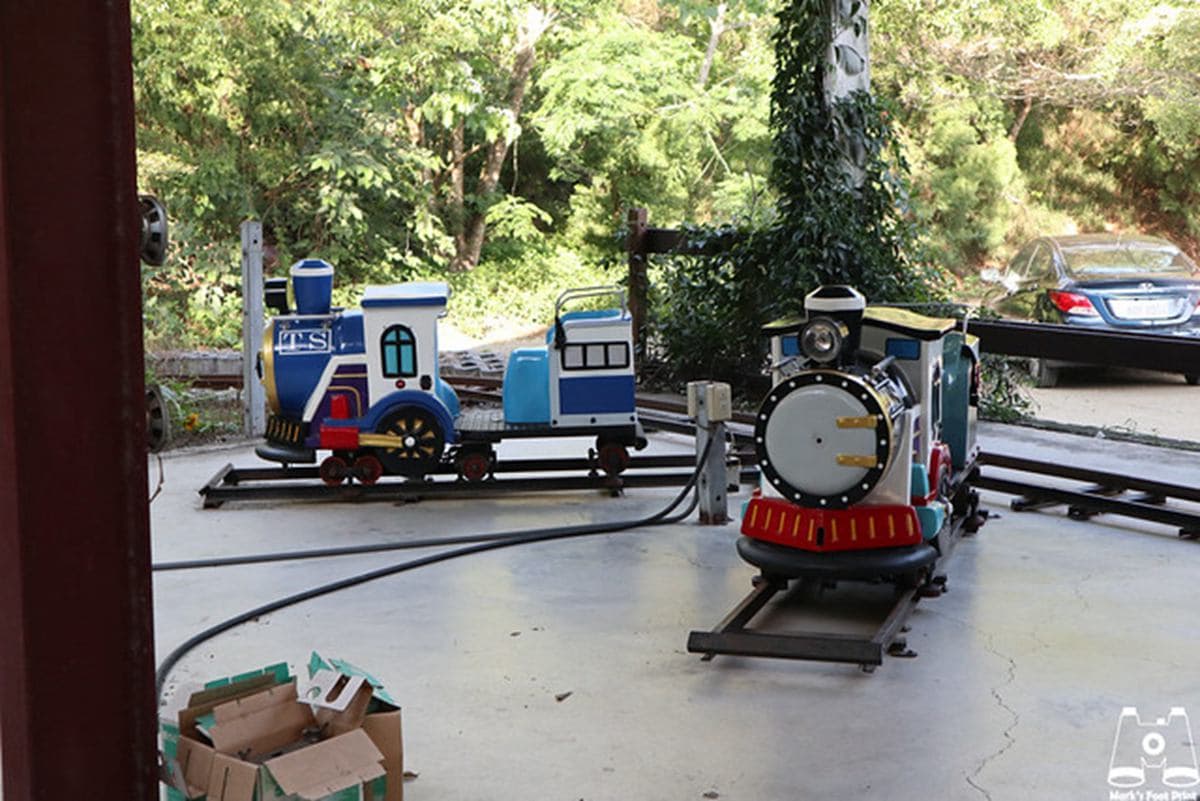 親子必遊!近距離「摸萌牛、餵牧草」,還能逛小超市、坐小火車小孩嗨翻 親子必遊!近距離「摸萌牛、餵牧草」,還能逛小超市、坐小火車小孩嗨翻