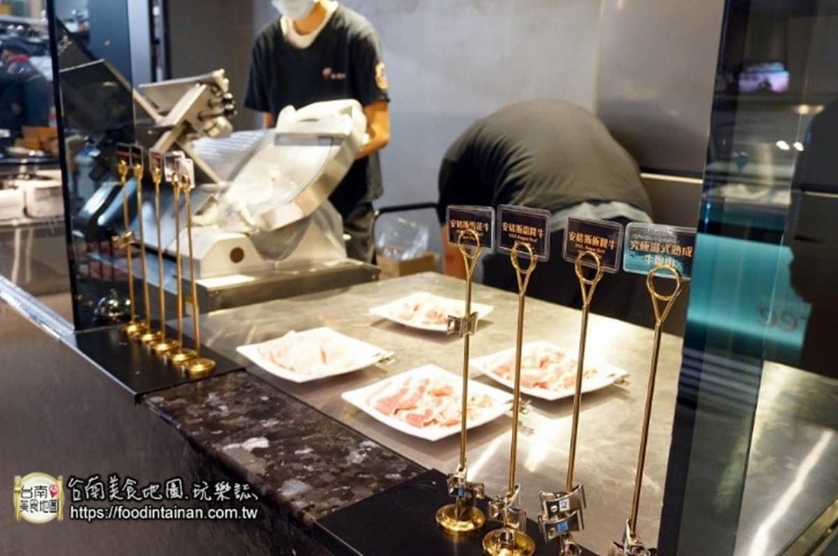 火鍋控約起來!台南麻辣鍋直送七股活蝦、安格斯牛吃到飽,網推小象樹冰淇淋也必吃 火鍋控約起來!台南麻辣鍋直送七股活蝦、安格斯牛吃到飽,網推小象樹冰淇淋也必吃