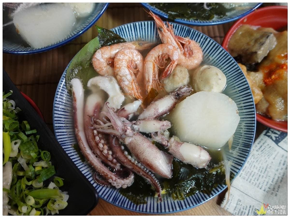 苗栗高CP小吃店給料不手軟!滷肉飯放天使蝦、蒸餃包大干貝、小卷湯麵鋪滿10隻 苗栗高CP小吃店給料不手軟!滷肉飯放天使蝦、蒸餃包大干貝、小卷湯麵鋪滿10隻