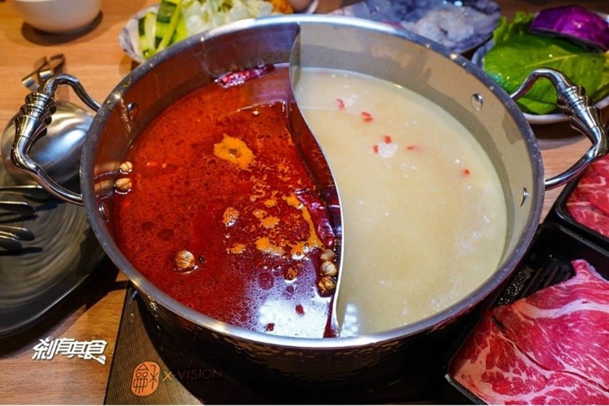 肉控最愛!台中和牛鍋物放題只要788元,自助吧必吃祕製滷鴨血、和牛黑咖哩 肉控最愛!台中和牛鍋物放題只要788元,自助吧必吃祕製滷鴨血、和牛黑咖哩